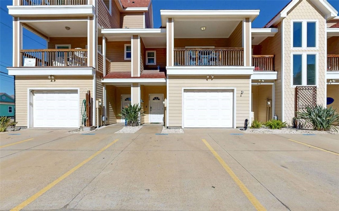 1813 S 11th Street 302 Port Aransas TX 78373