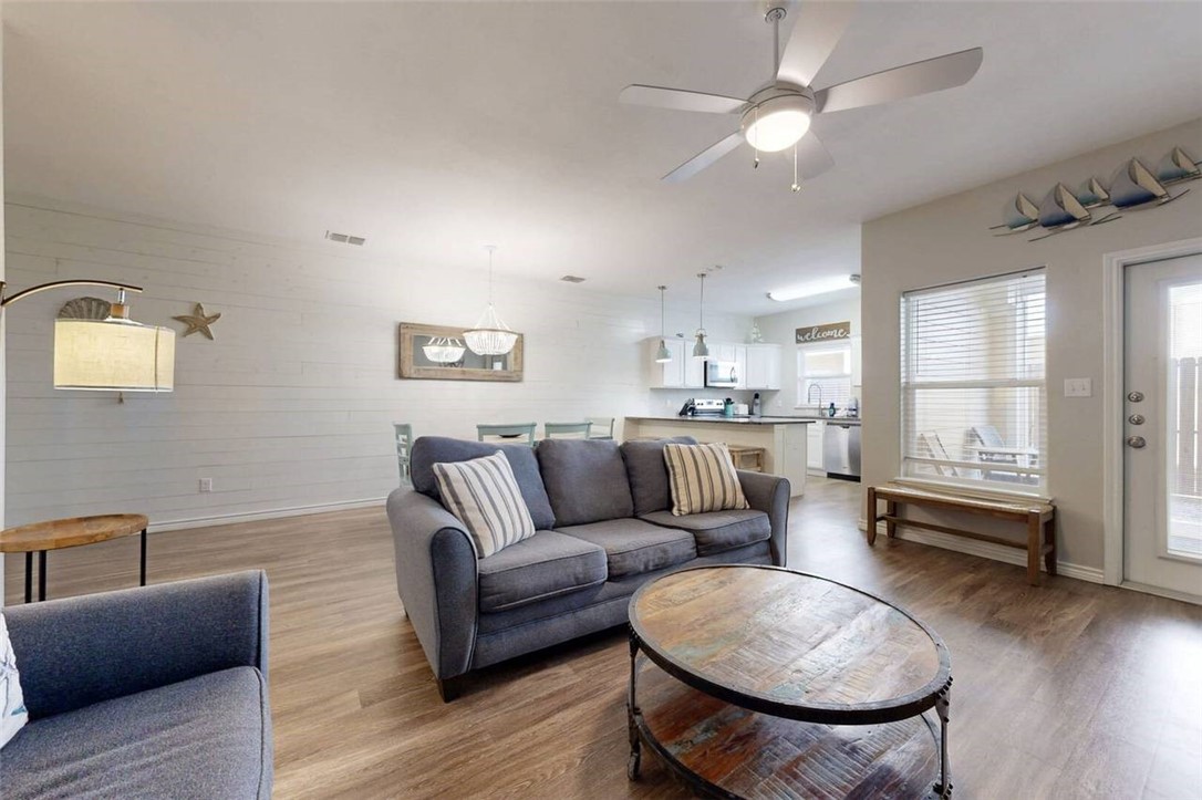 1813 S 11th Street 302 Port Aransas TX 78373