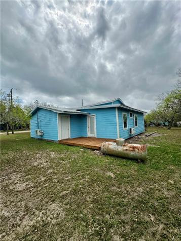 323 Copano Bayside TX 78340