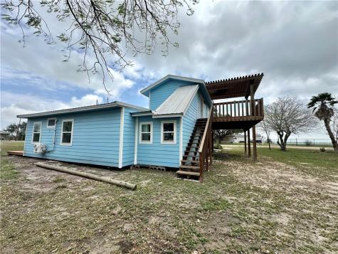 323 Copano Bayside TX 78340
