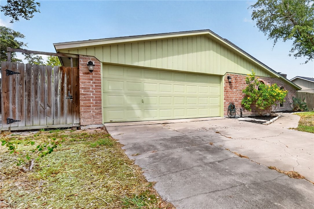 4114 Nicklaus Corpus Christi TX 78413