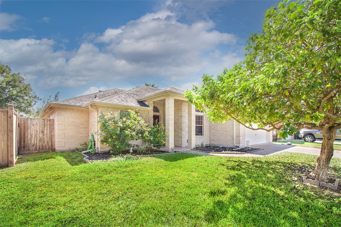 3110 La Rochelle Way Corpus Christi TX 78414