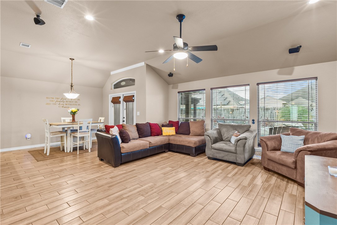 7422 Elizondo Drive Corpus Christi TX 78414