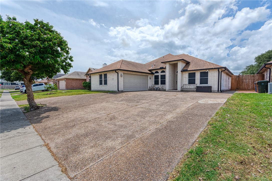 2525 Twine Drive Corpus Christi TX 78414