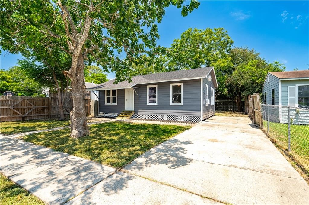 2122 Harvard Street Corpus Christi TX 78416