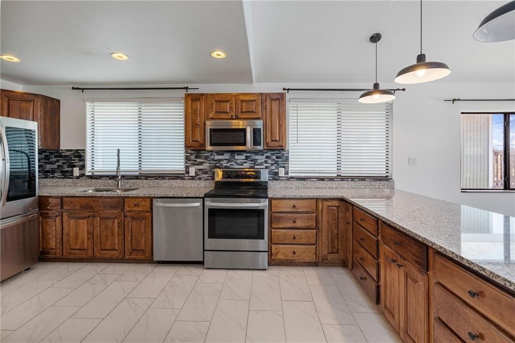 720 S Magnolia Street Rockport TX 78382