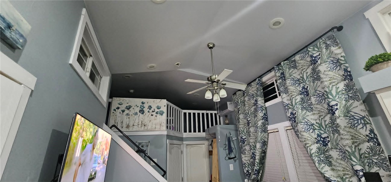 1917 Monkey Rockport TX 78382