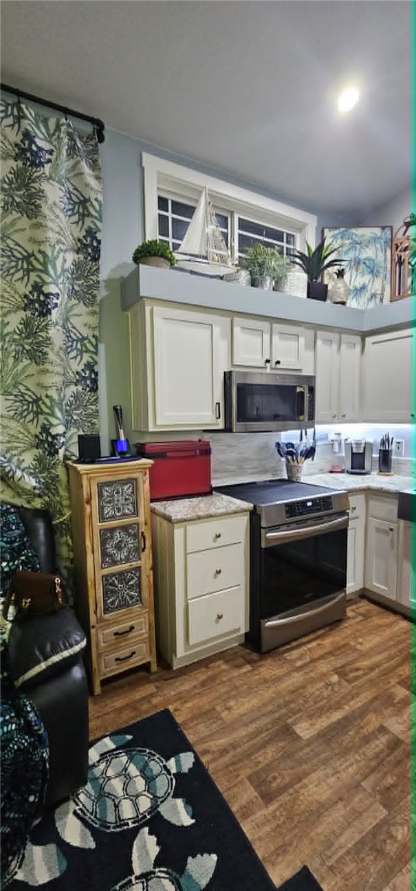 1917 Monkey Rockport TX 78382