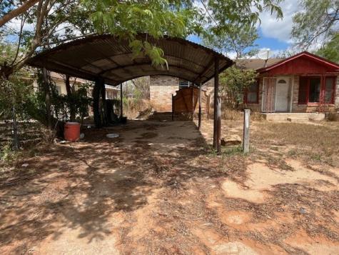 310 W Tilley Street Hebbronville TX 78361