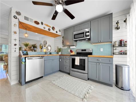 4141 Whiteley Drive 204 Corpus Christi TX 78418