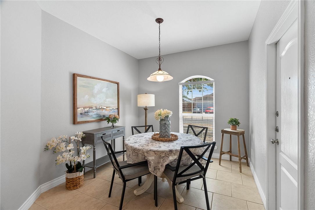 2517 Scabbard Drive Corpus Christi TX 78414