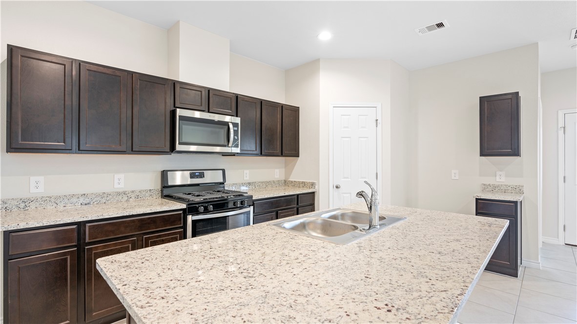 2653 Eltonne Garden Drive Corpus Christi TX 78415
