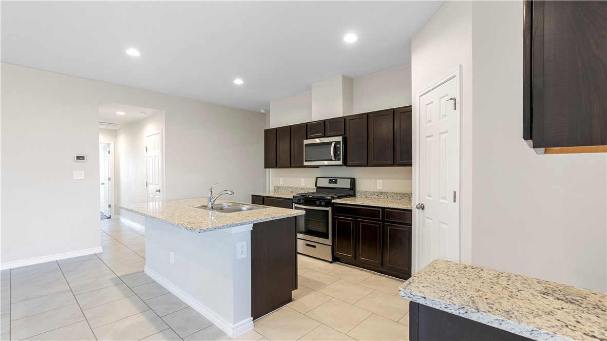 2653 Eltonne Garden Drive Corpus Christi TX 78415