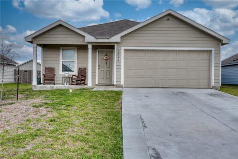 3205 Wrangler Street Robstown TX 78380