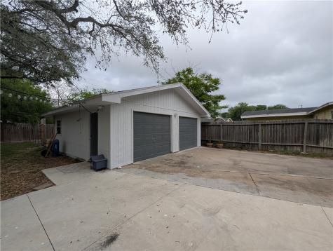 468 Glenmore Street Corpus Christi TX 78412
