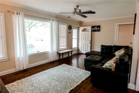 468 Glenmore Street Corpus Christi TX 78412