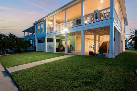 119 Ball Street Rockport TX 78382