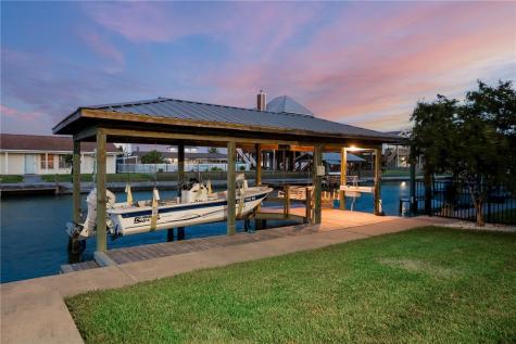 119 Ball Street Rockport TX 78382