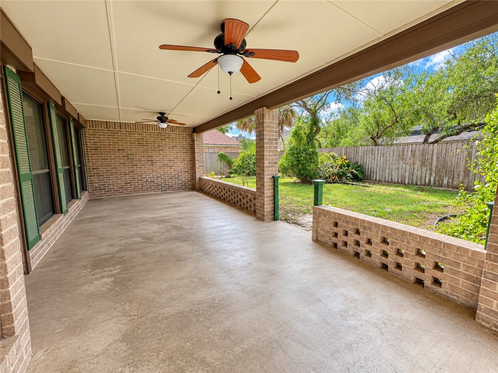 4601 Schwerin Lake Drive Corpus Christi TX 78413