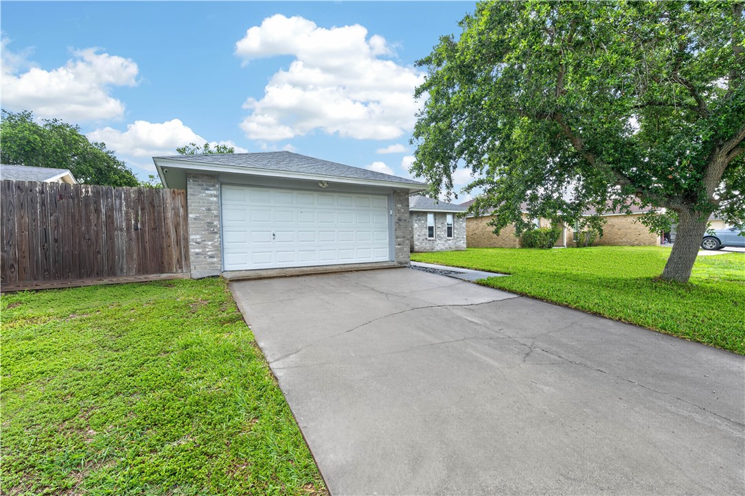 2814 Erie Drive Corpus Christi TX 78414