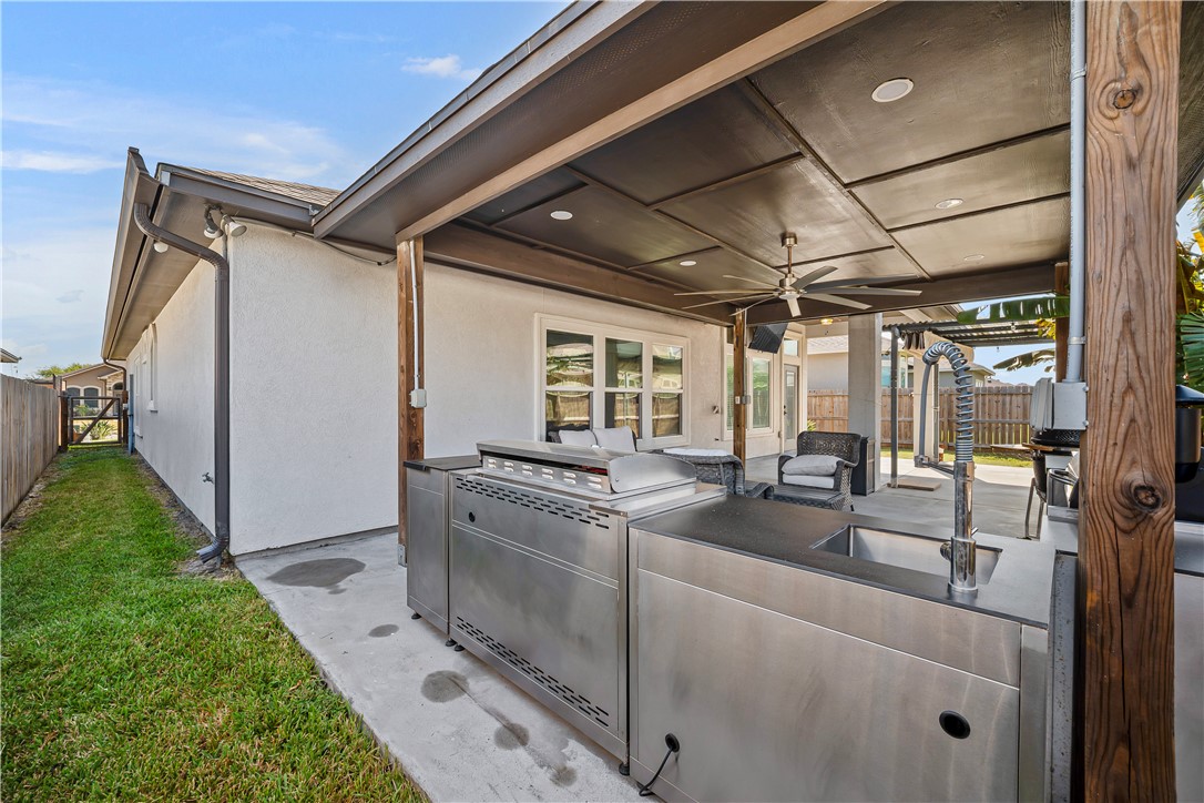 7233 Latitude Street Corpus Christi TX 78414
