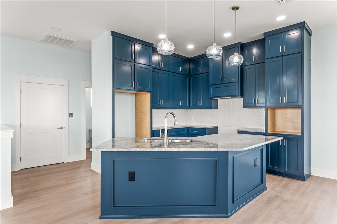 4101 Summit Corpus Christi TX 78418