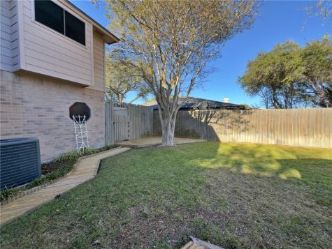 2300 Memorial Parkway Portland TX 78374