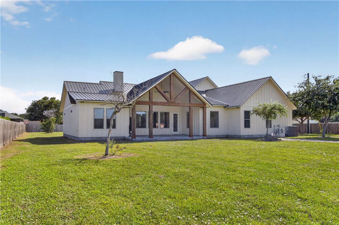 1056 Glenoak Drive Corpus Christi TX 78418