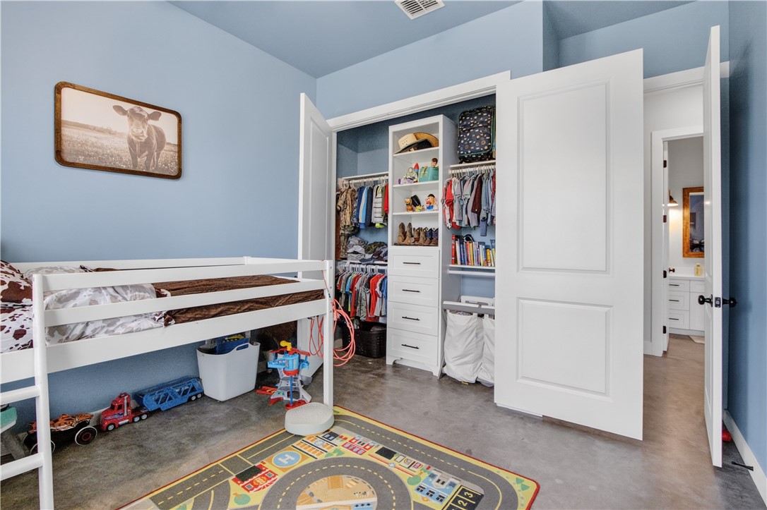 1056 Glenoak Drive Corpus Christi TX 78418