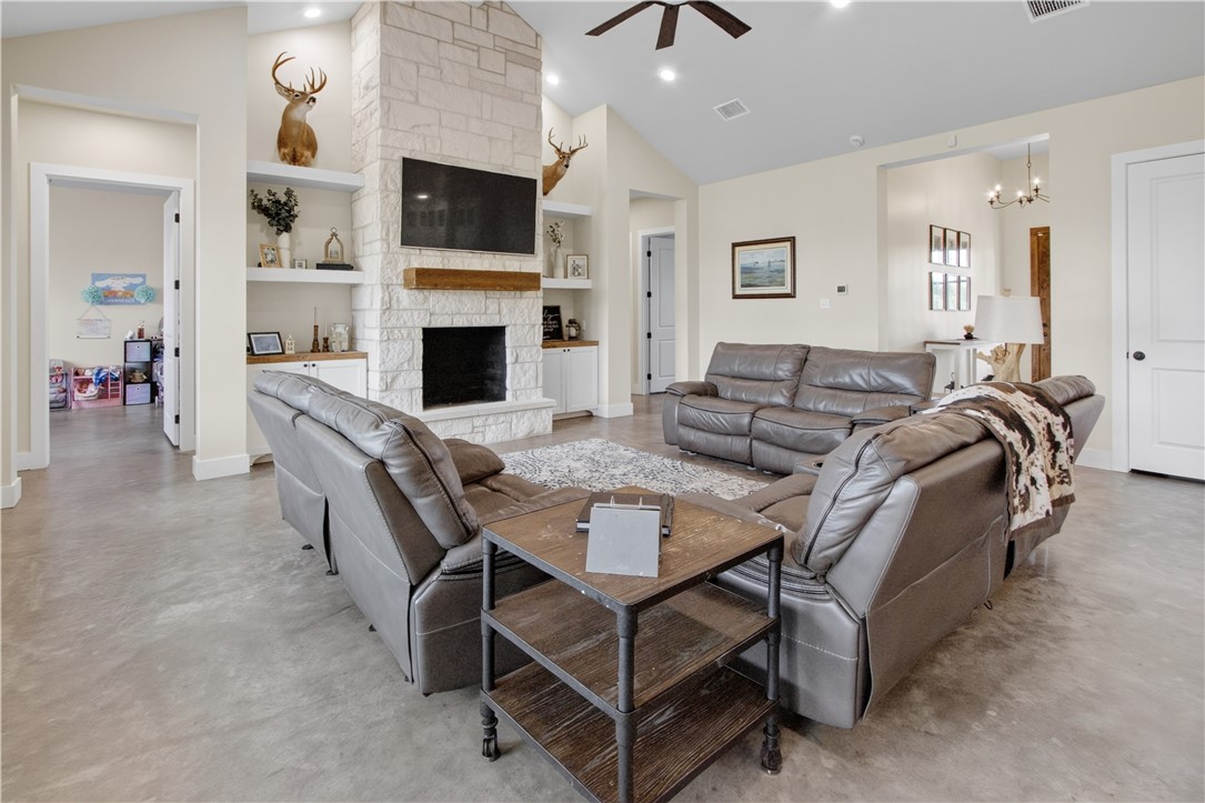1056 Glenoak Drive Corpus Christi TX 78418