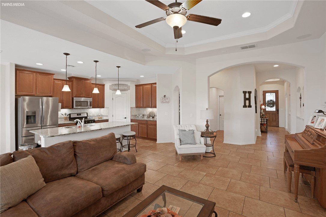 2513 Las Estrellas Street Corpus Christi TX 78414