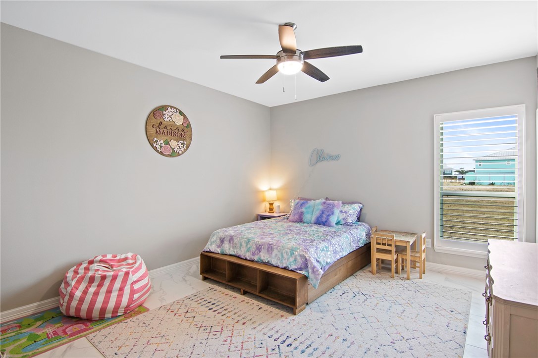 13 Westpointe Drive Rockport TX 78382