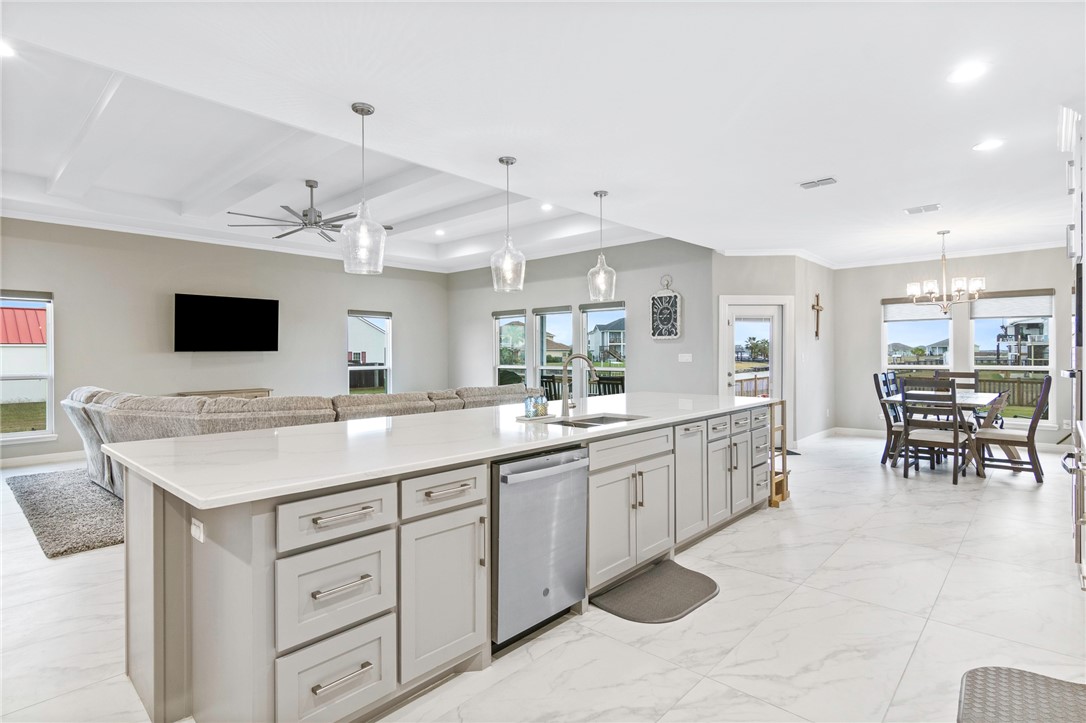 13 Westpointe Drive Rockport TX 78382