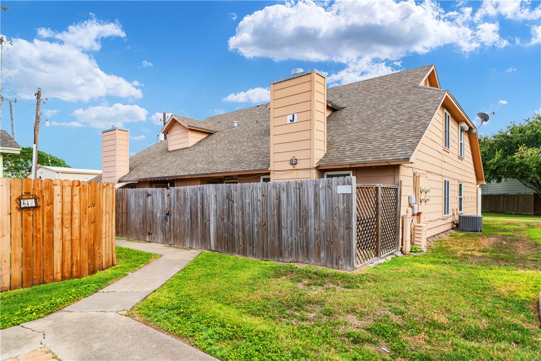 7202 Mansions Dr J2 Corpus Christi TX 78414