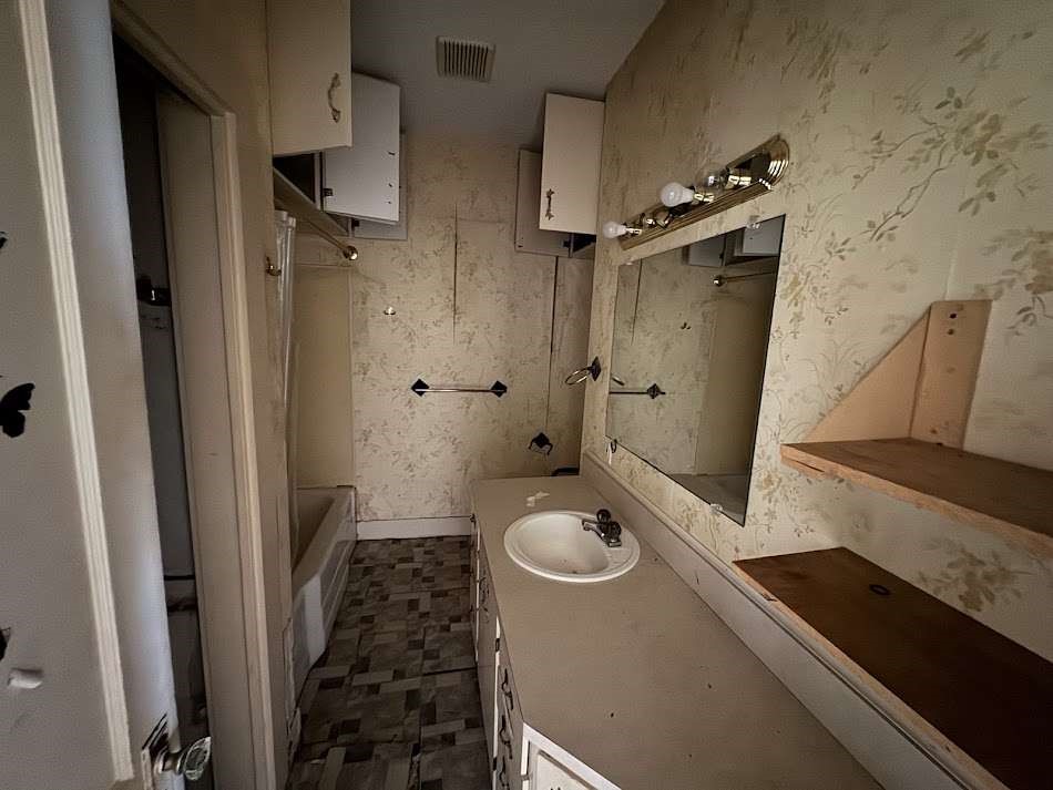 4241 Magee Corpus Christi TX 78410
