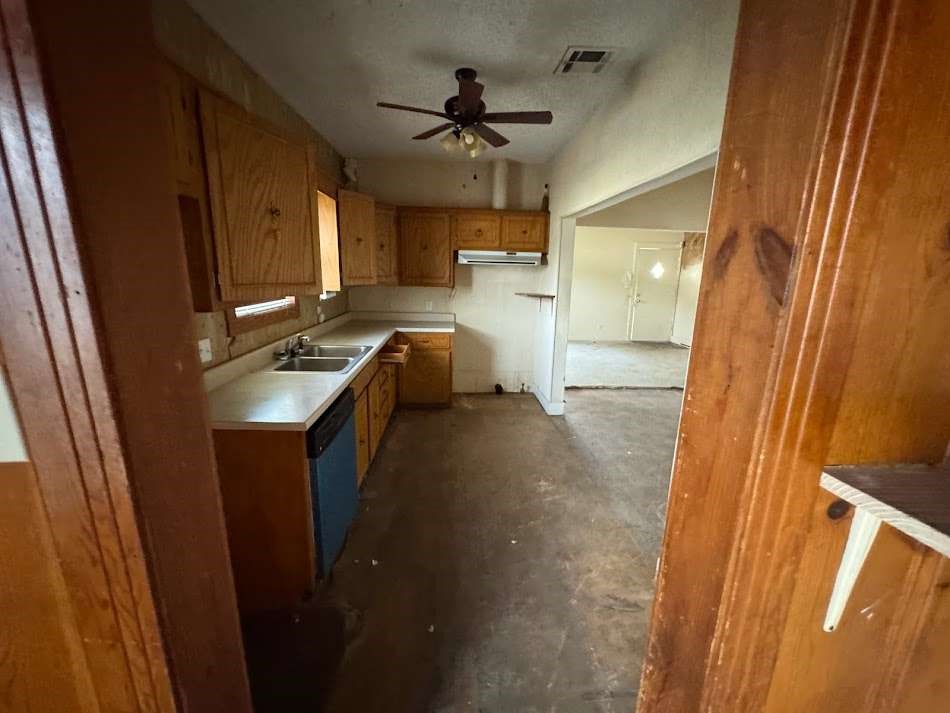 4241 Magee Corpus Christi TX 78410