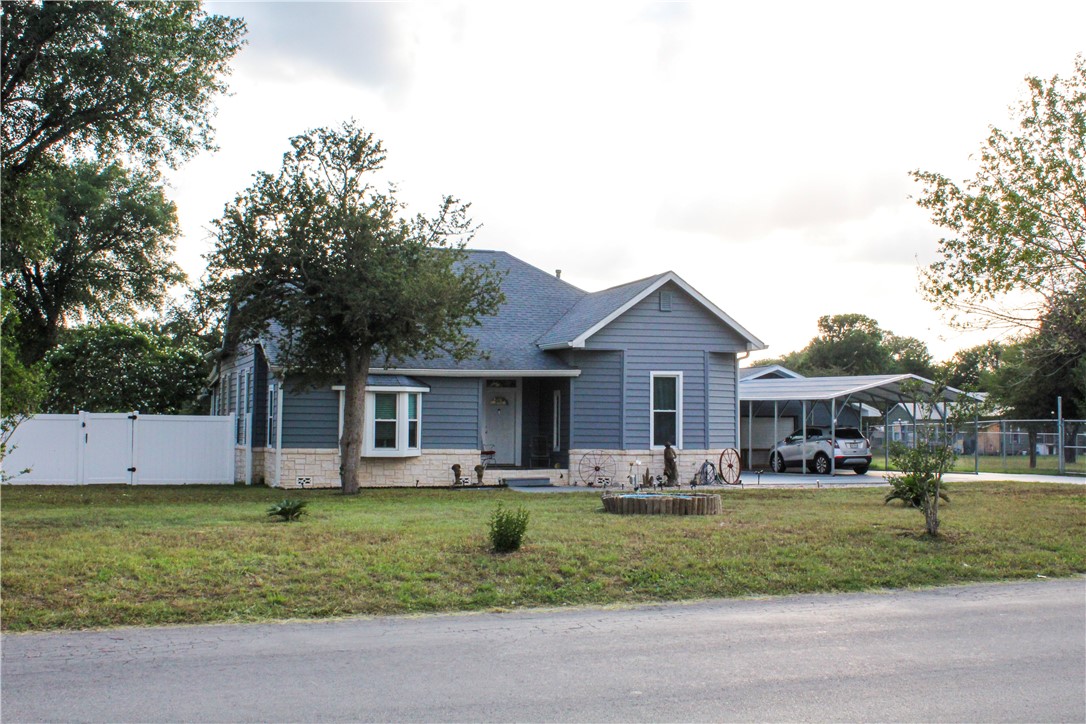 1301 N Madison Avenue Beeville TX 78102
