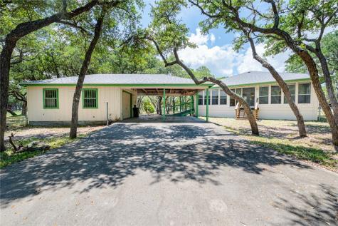 1415 S Verne Street Rockport TX 78382