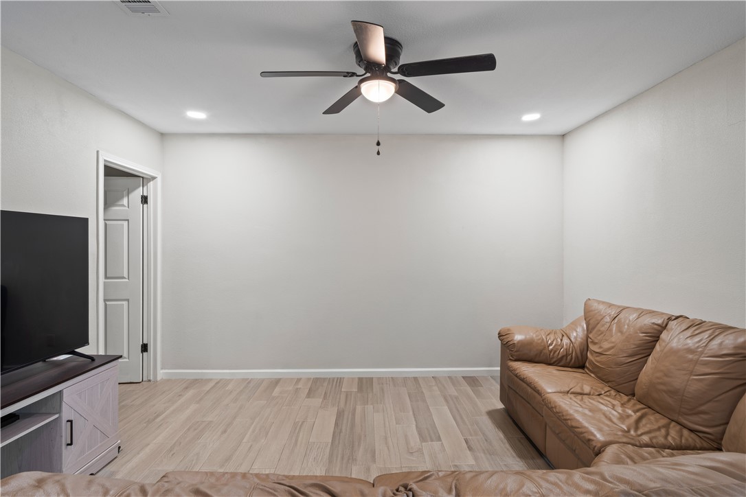 5801 Lucille Drive Corpus Christi TX 78412