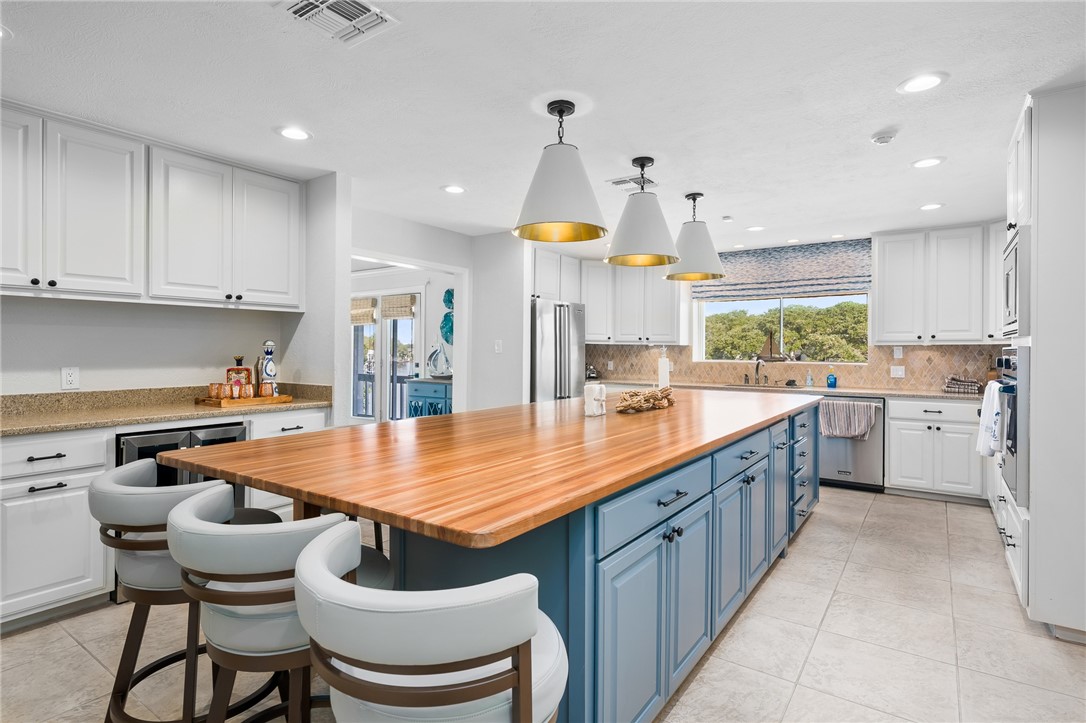 2301 Lakeside Court Rockport TX 78382