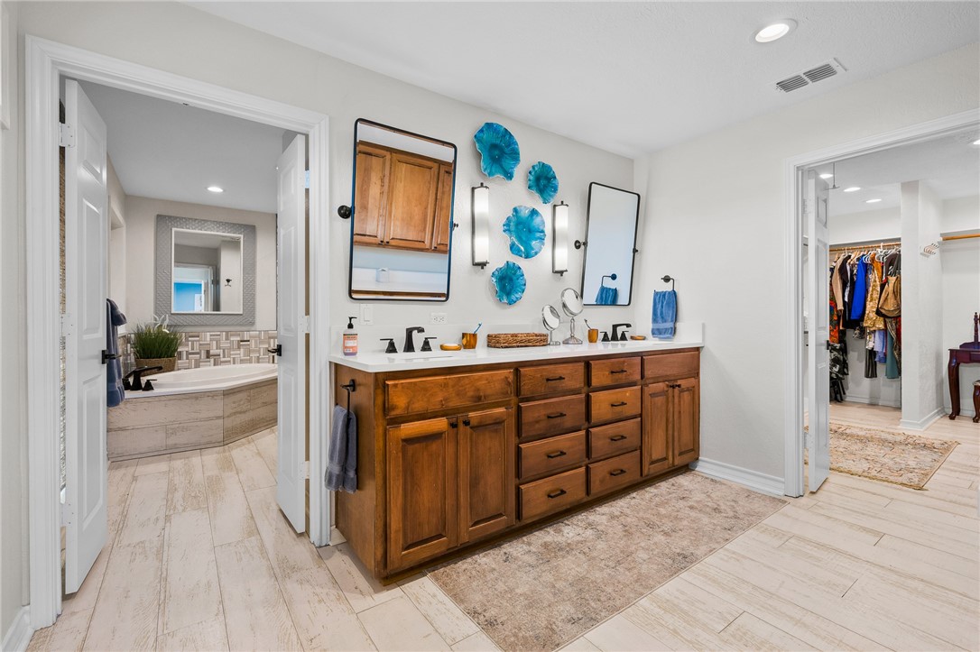 2301 Lakeside Court Rockport TX 78382