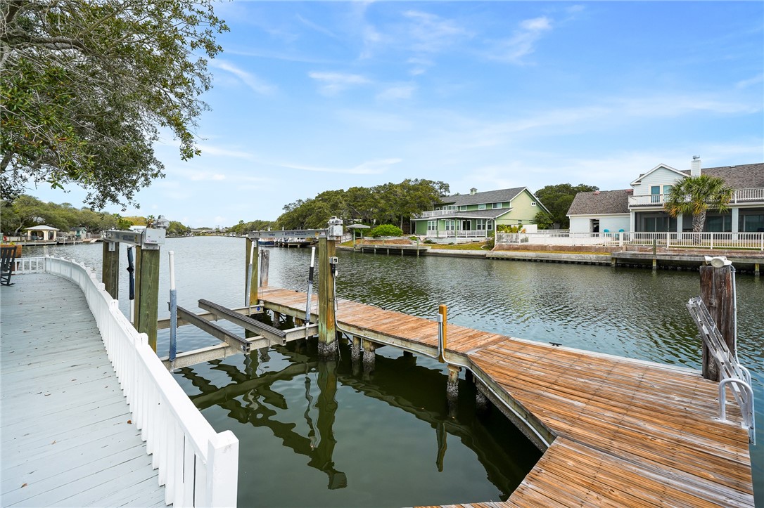 2301 Lakeside Court Rockport TX 78382