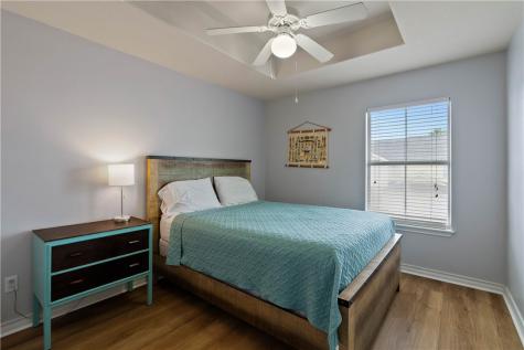 15102 Leeward Drive 602 Corpus Christi TX 78418