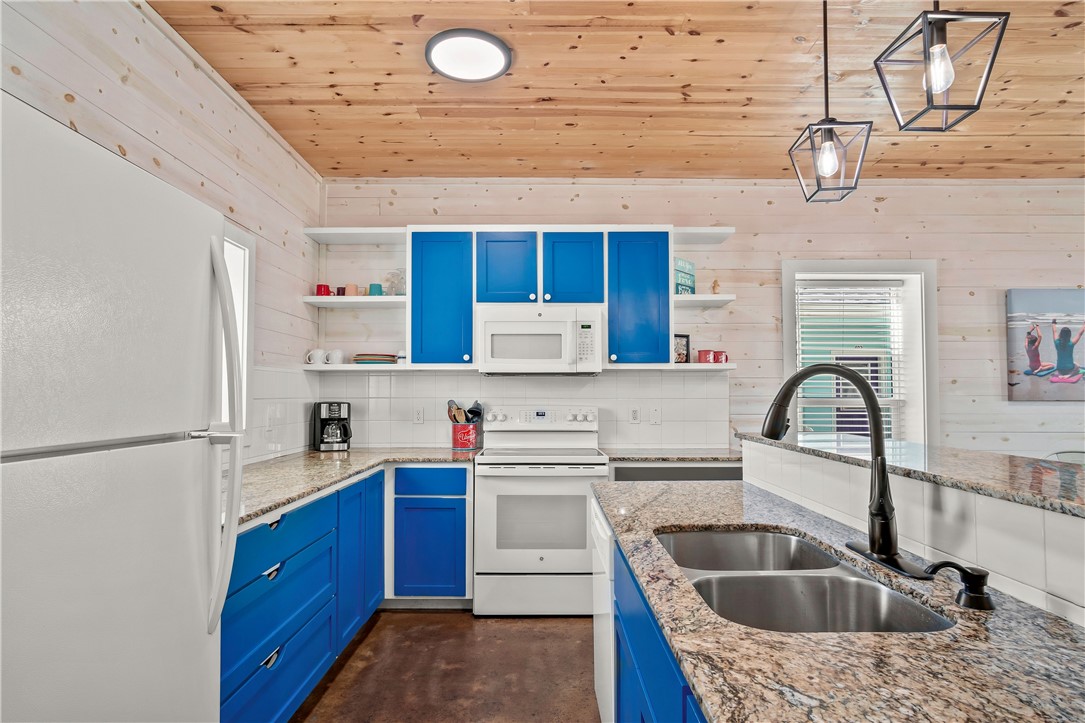 2120 S 11th Street #503 Port Aransas TX 78373