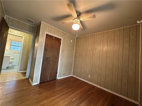 332 Woodlawn Street Sinton TX 78387