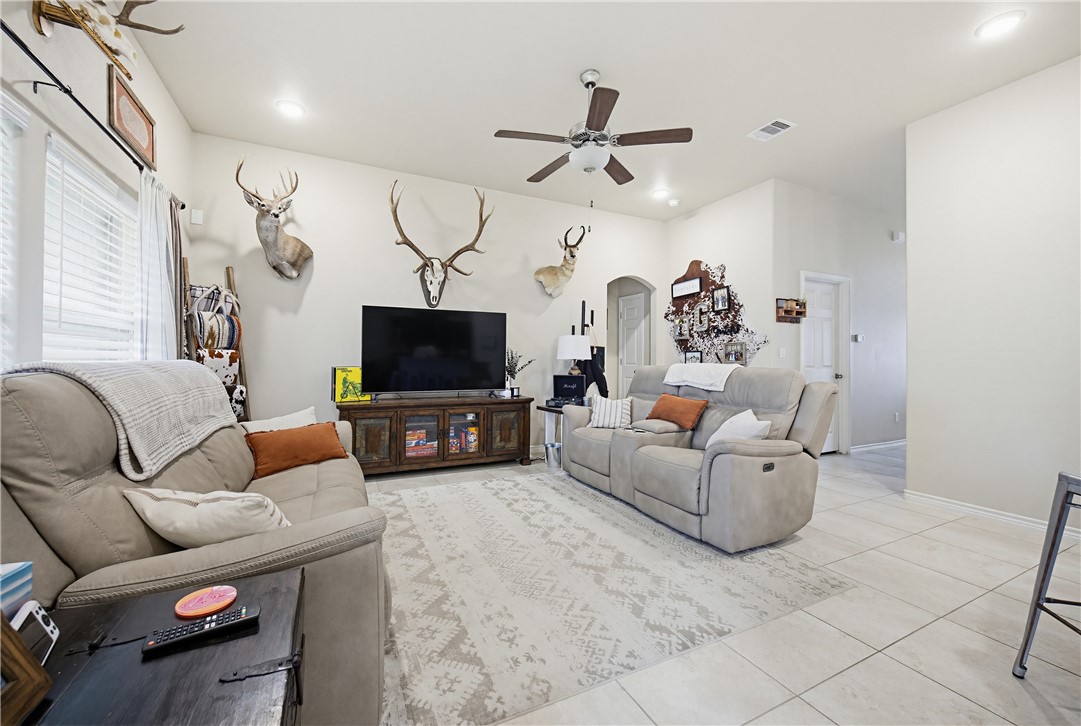 9453 English Oak Drive Corpus Christi TX 78410