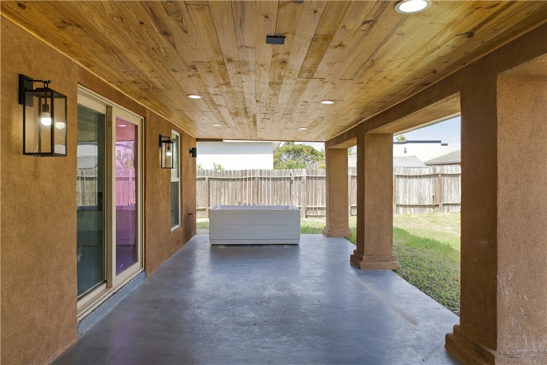 13818 Sea Horse Avenue Corpus Christi TX 78418