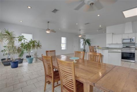 190 E Johnson Avenue Aransas Pass TX 78336