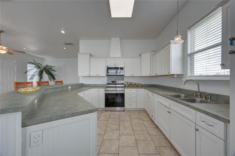 190 E Johnson Avenue Aransas Pass TX 78336