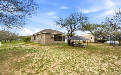 5076 Wildwood Lane Robstown TX 78380